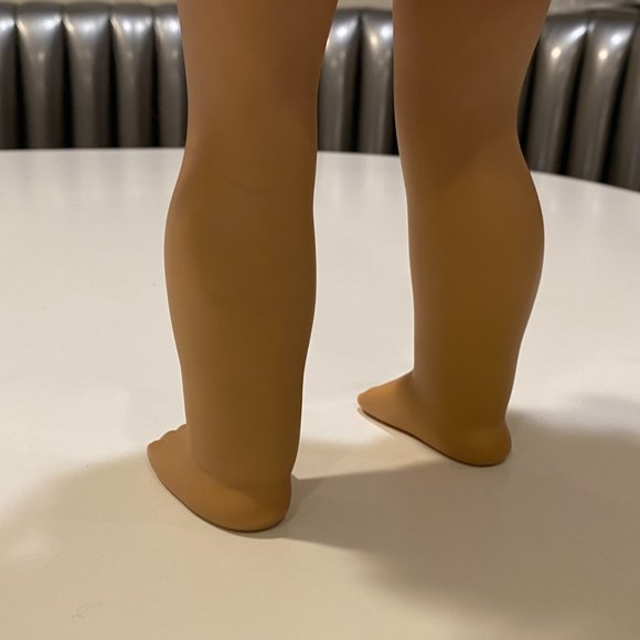 AMERICAN GIRL DOLL GRACE THOMAS, DOG & BACKPACK - Picture 8 of 8